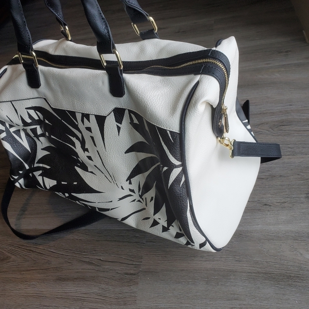 Weekend Travel Bag